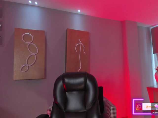 MaddisonCollins's BongaCams show and profile