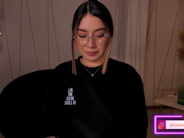 MaddisonCollins's BongaCams show and profile