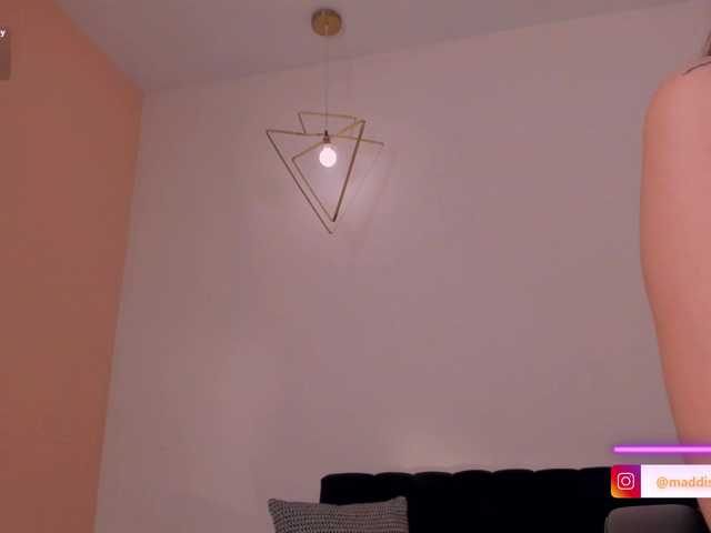 MaddisonCollins's BongaCams show and profile