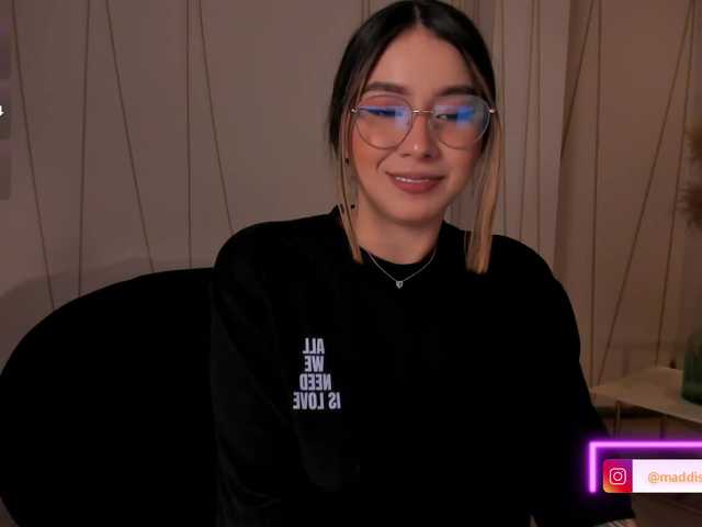 MaddisonCollins's BongaCams show and profile