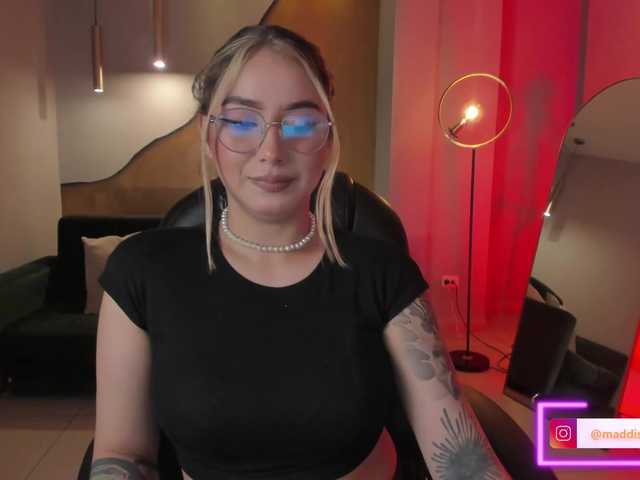 MaddisonCollins's BongaCams show and profile