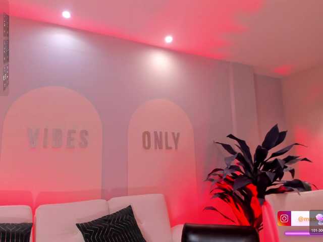 MaddisonCollins's BongaCams show and profile