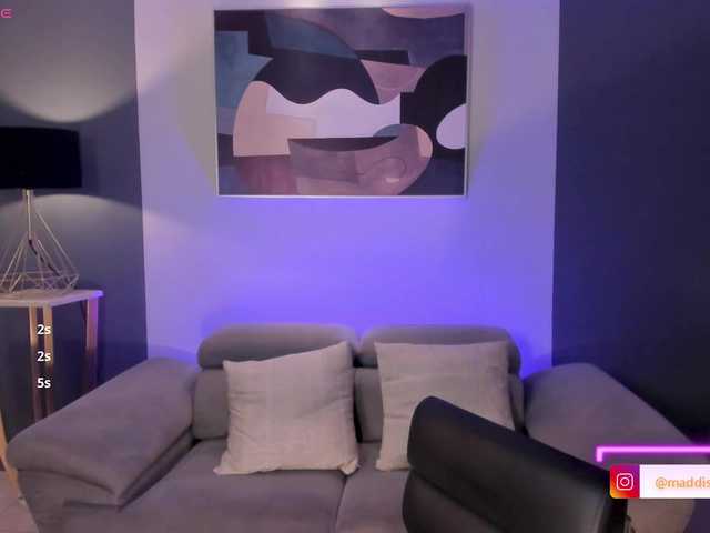 MaddisonCollins Live Cam on BongaCams and RICams