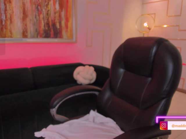 MaddisonCollins's BongaCams show and profile