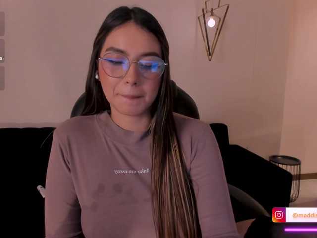 MaddisonCollins's BongaCams show and profile