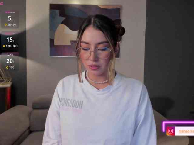 MaddisonCollins MaddisonCollins