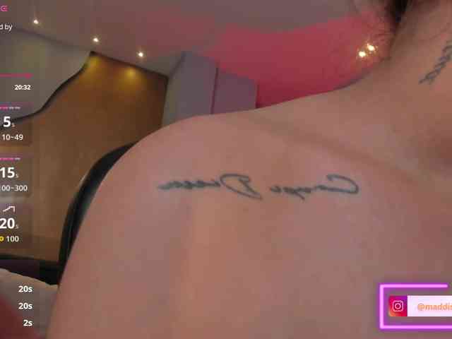 MaddisonCollins webcam