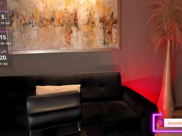 MaddisonCollins MaddisonCollins