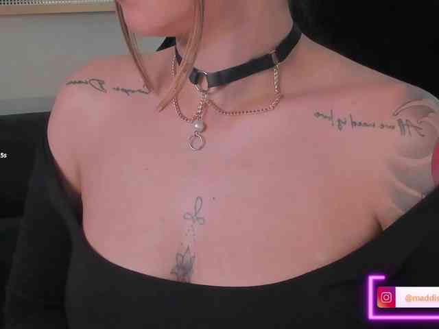 MaddisonCollins webcam