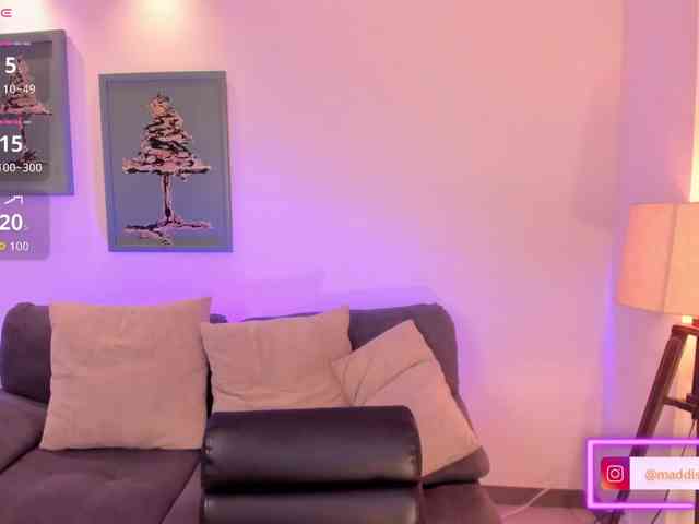 MaddisonCollins webcam