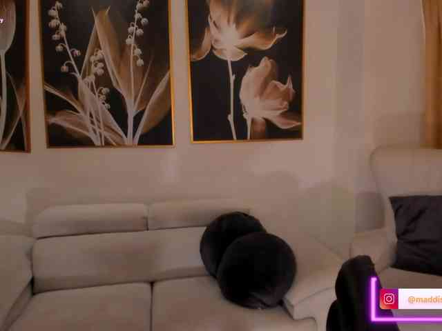 MaddisonCollins webcam