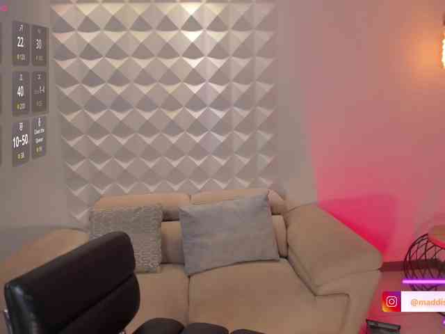 MaddisonCollins webcam