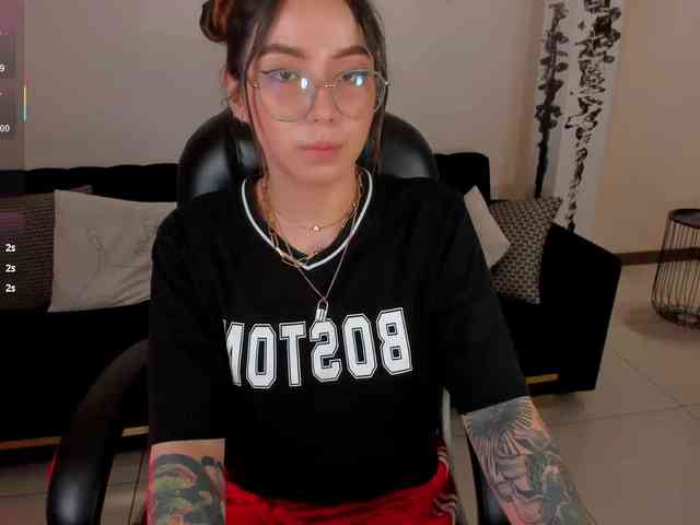 MaddisonCollins webcam