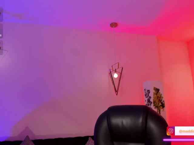 MaddisonCollins webcam