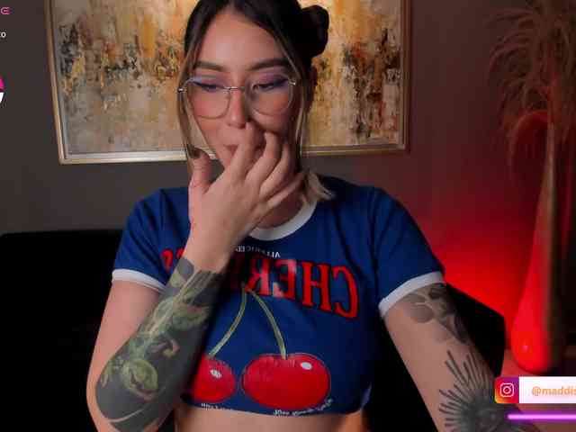 MaddisonCollins MaddisonCollins