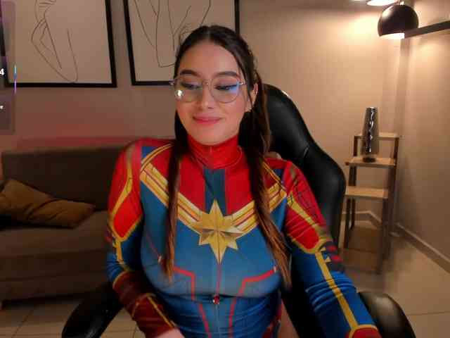 MaddisonCollins webcam