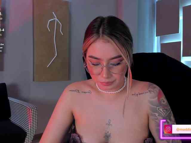 MaddisonCollins MaddisonCollins