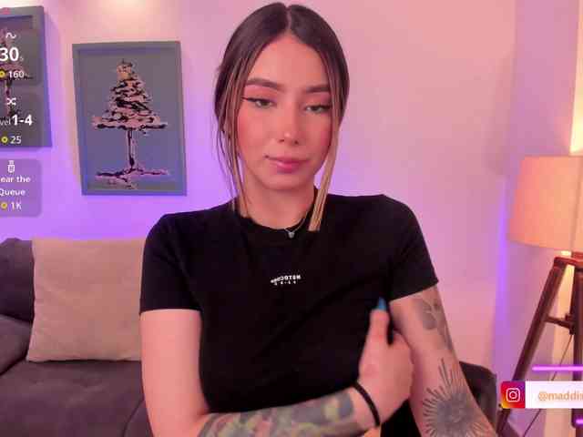 MaddisonCollins webcam