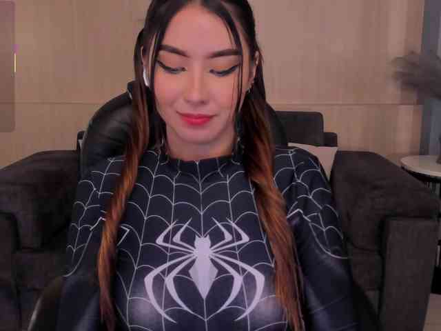 MaddisonCollins webcam