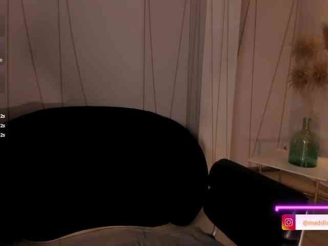 MaddisonCollins MaddisonCollins