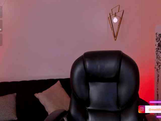 MaddisonCollins webcam