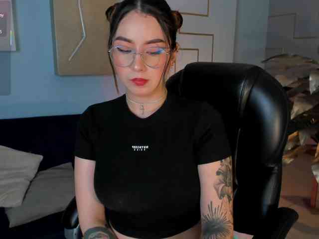 chat free MaddisonCollins