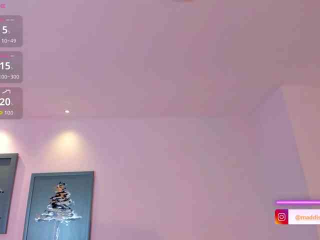 MaddisonCollins webcam