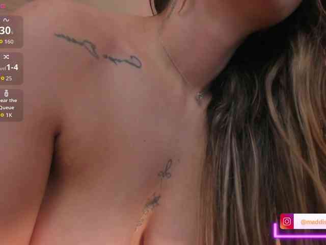 MaddisonCollins MaddisonCollins