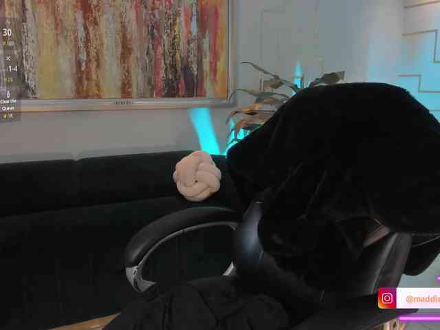 MaddisonCollins webcam