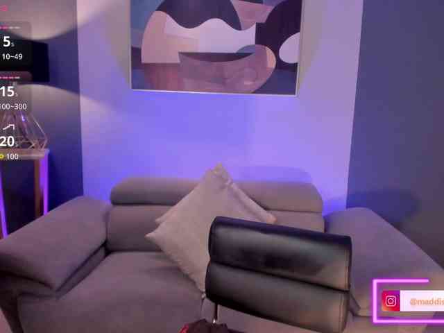 MaddisonCollins webcam