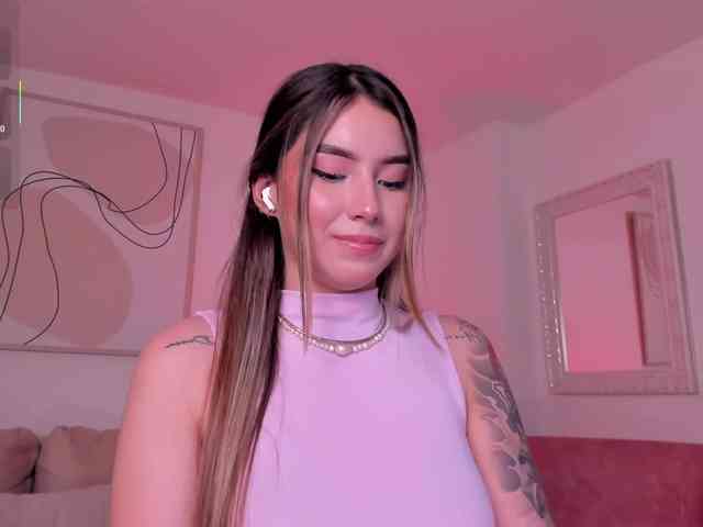 MaddisonCollins webcam
