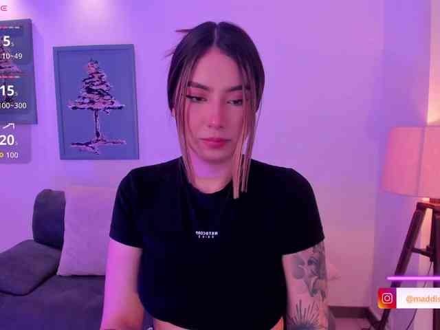 MaddisonCollins webcam