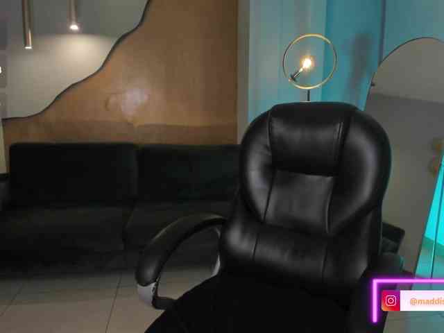 MaddisonCollins webcam