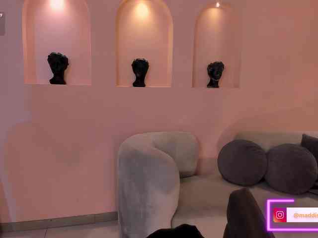 MaddisonCollins webcam