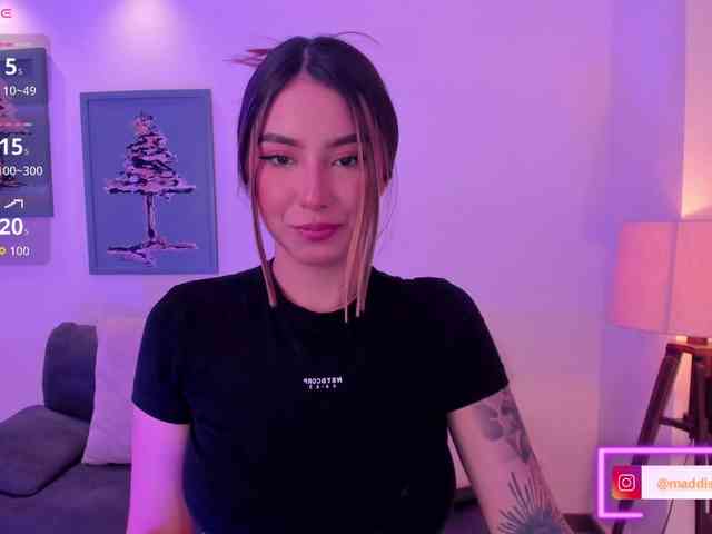 MaddisonCollins webcam