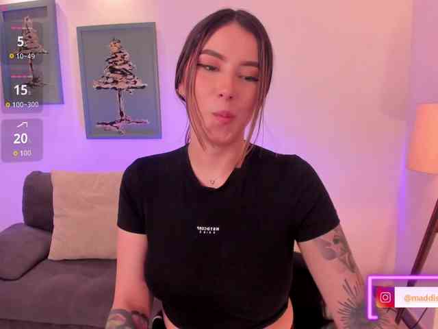 MaddisonCollins webcam