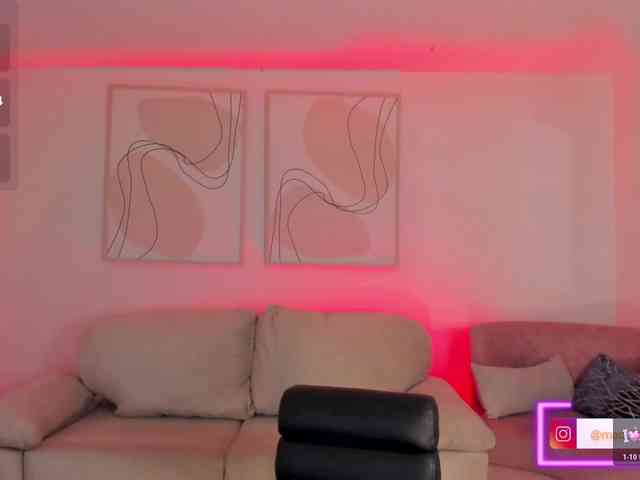 MaddisonCollins webcam