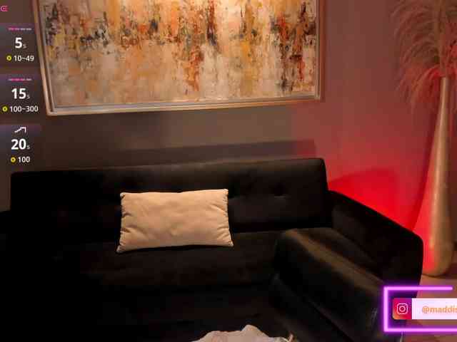 MaddisonCollins MaddisonCollins