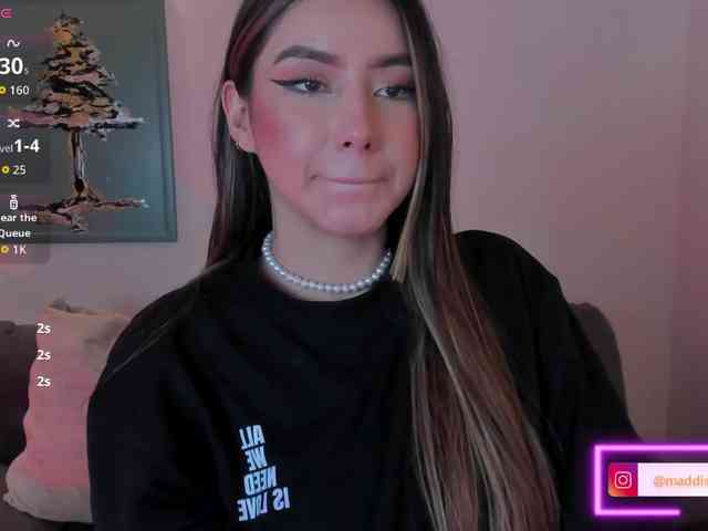 MaddisonCollins webcam