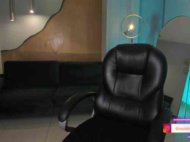 MaddisonCollins webcam