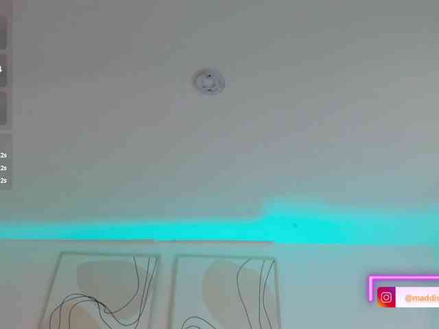 MaddisonCollins webcam