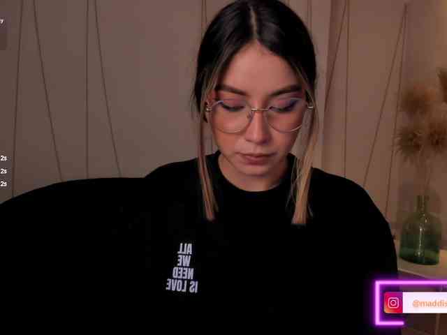 MaddisonCollins MaddisonCollins