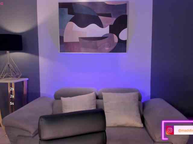 MaddisonCollins MaddisonCollins