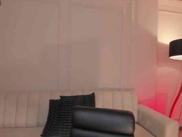 MaddisonCollins MaddisonCollins