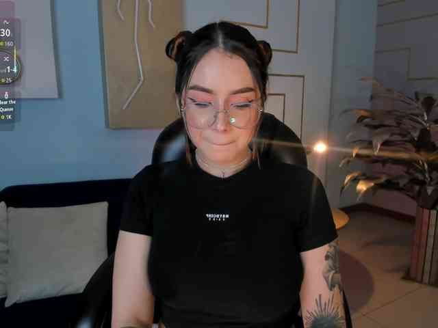 MaddisonCollins webcam