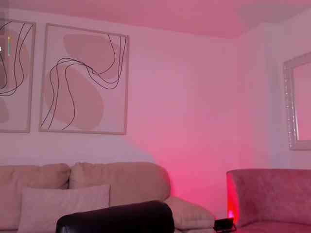 MaddisonCollins webcam