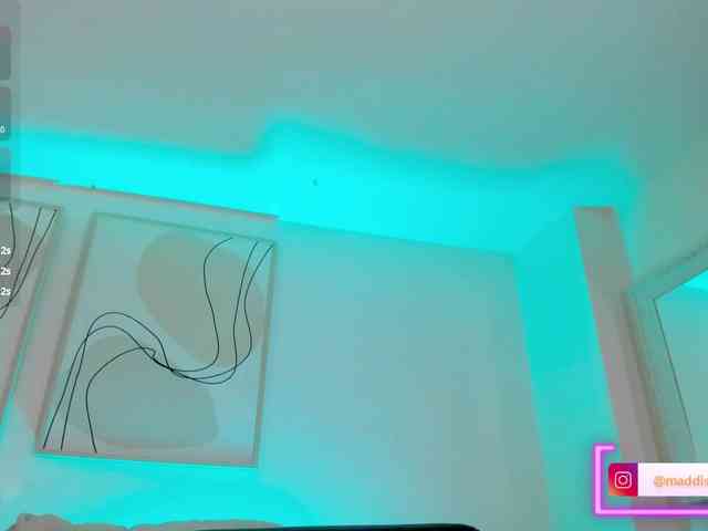 MaddisonCollins webcam