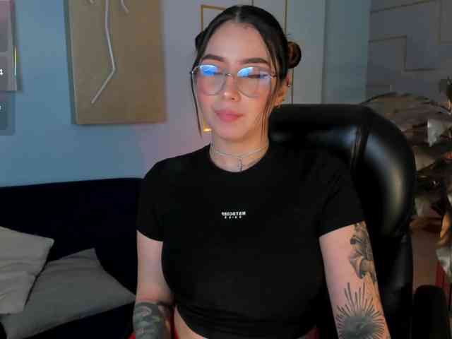 chat free MaddisonCollins