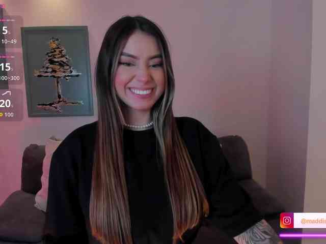 MaddisonCollins webcam