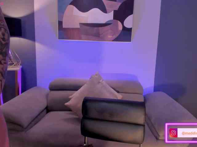 MaddisonCollins webcam